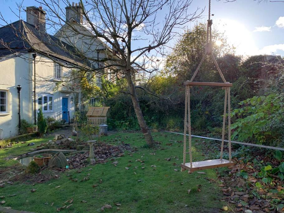 Trinity Annexe An Adorable First Floor Light And Lofty Space Within An Aonb Godmanstone Exterior foto